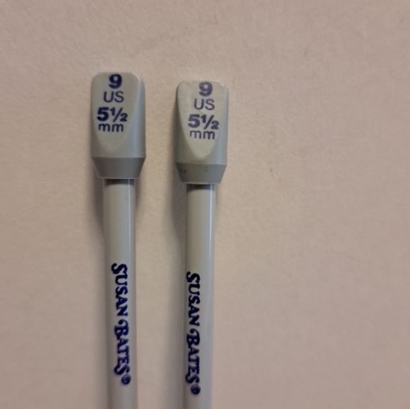 Susan Bates Quicksilver Knitting needles size 9 (5.5mm) J 14.25" long - Picture 3 of 3